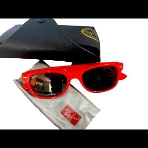 Ray-Ban Sunglasses (wayfarers)